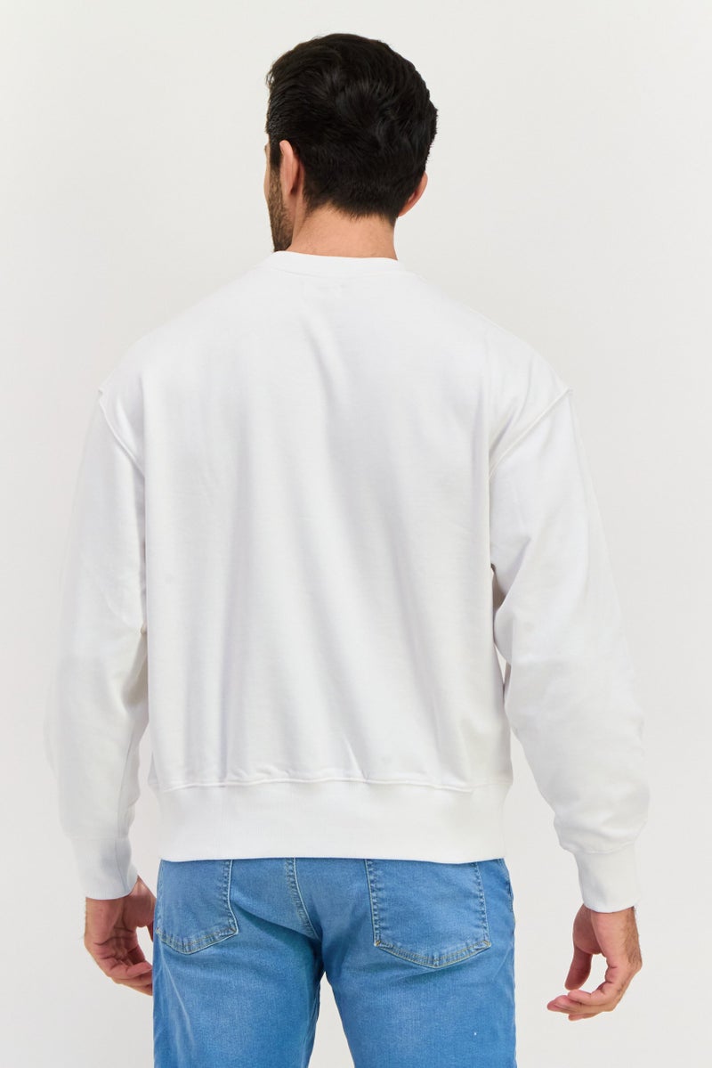 ESPRIT سويت شيرت رجالي بأكمام طويلة وياقة دائرية بشعار العلامة التجارية، أبيض - Image 4